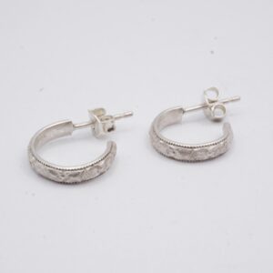flower pattern earring small no. 1