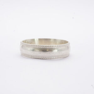 Band ring no.4